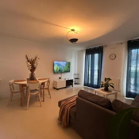 Apartment Le Spacieux- Proche De Paris Et Orly - Beau F2 De 52m2 En Centre *