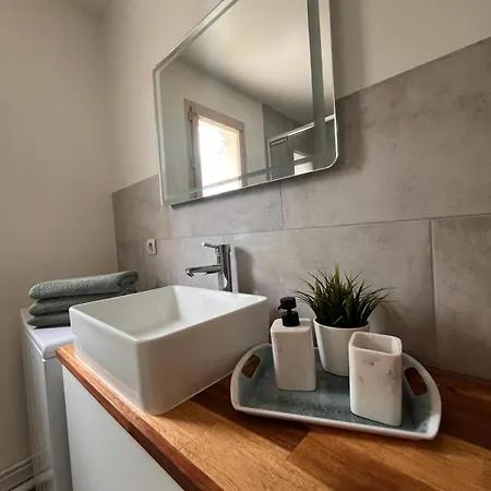 Le Spacieux- Proche De Paris Et Orly - Beau F2 De 52m2 En Centre Apartment *