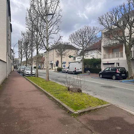 Le Spacieux- Proche De Paris Et Orly - Beau F2 De 52m2 En Centre Chilly-Mazarin